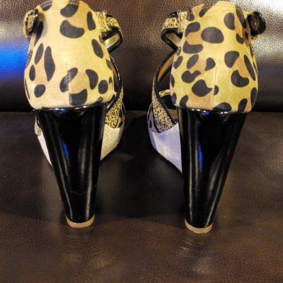 🎊 Pick 3 items for $15🎊🎊Womens wedges$final markdown - Picture 3 of 5